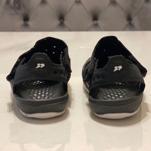 Sandals, used, good